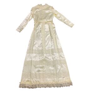 Vintage Handmade 60s Women's Small White Satin Lace Detail‎ Wedding Dress Gown